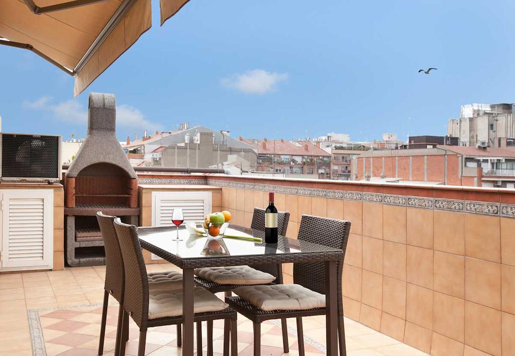バルセロナLetsgo Sagrada Familia Penthouseアパートメント 部屋 写真