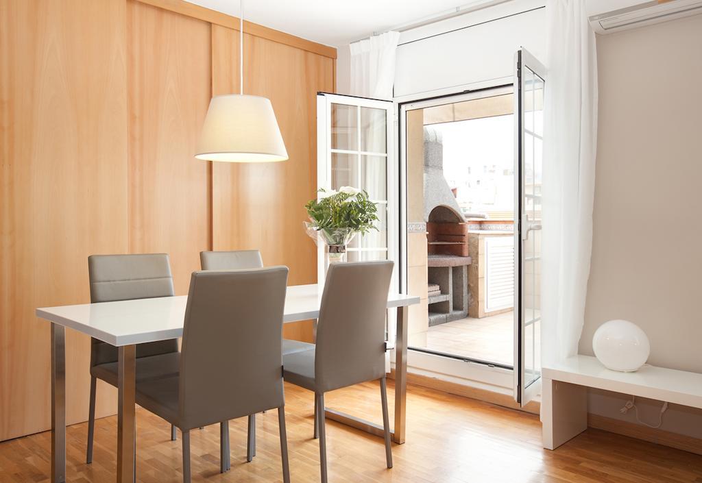 バルセロナLetsgo Sagrada Familia Penthouseアパートメント 部屋 写真