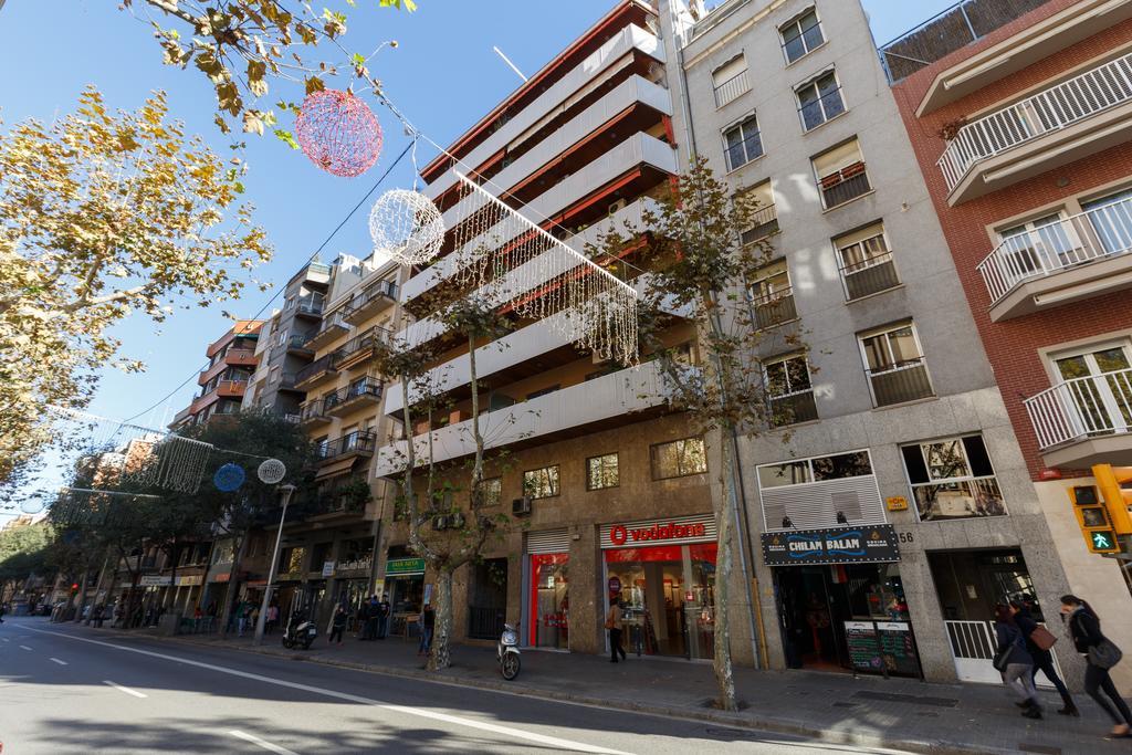 バルセロナLetsgo Sagrada Familia Penthouseアパートメント エクステリア 写真